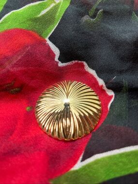 Gold Sunburst Dome Button Style scarf clip